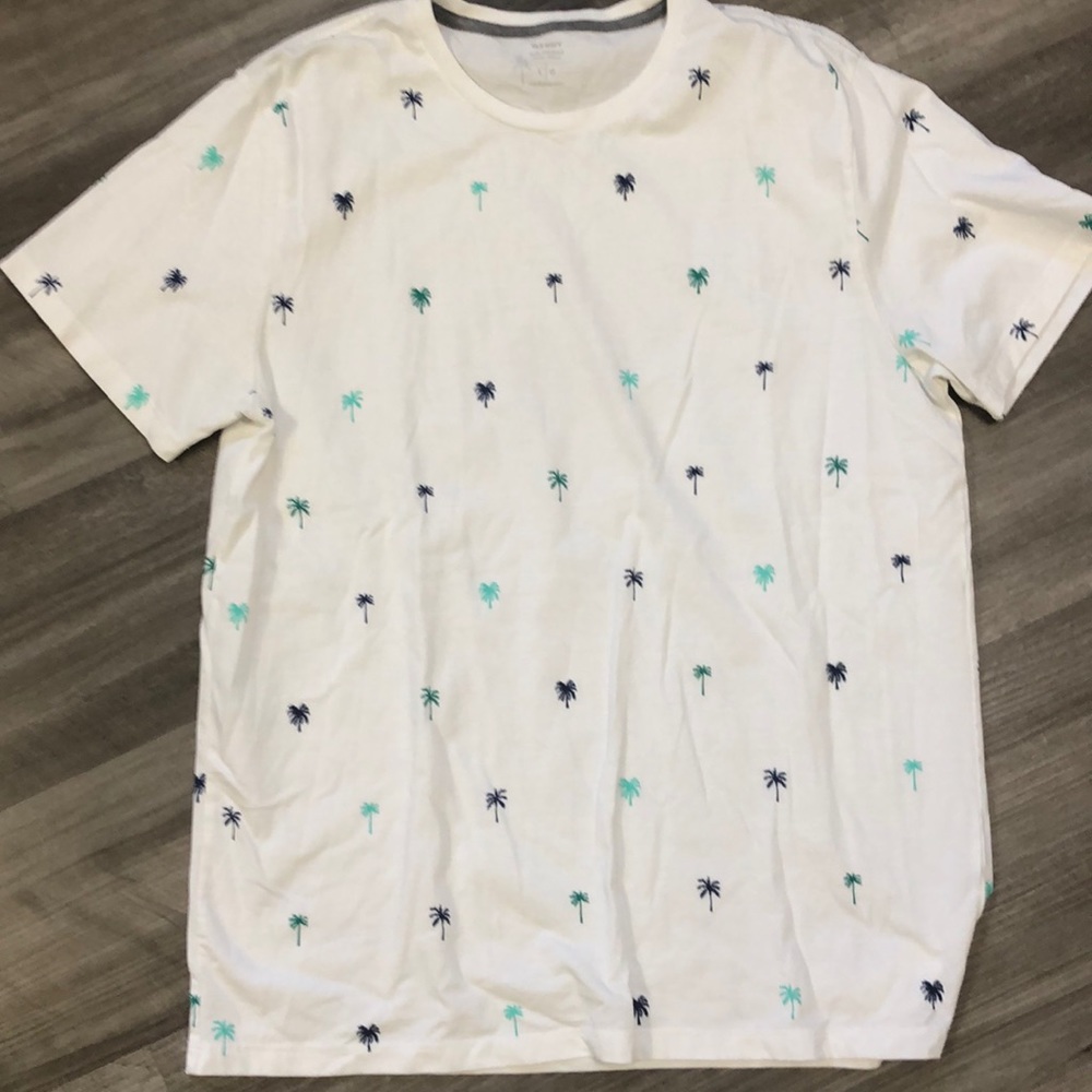 Mens large old navy palm tree tshirt